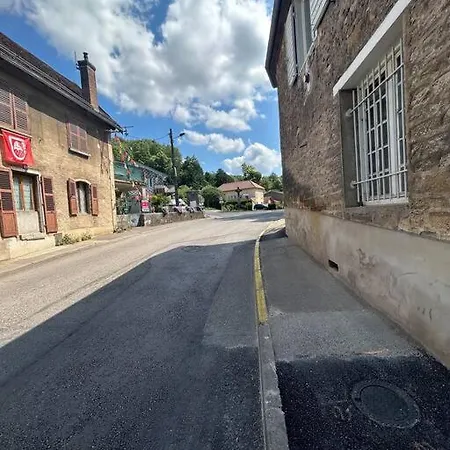 Au Bord De La Furieuse, Proche De La Grande Saline Et Des Thermes De Salins-Les-Bains Exterior photo